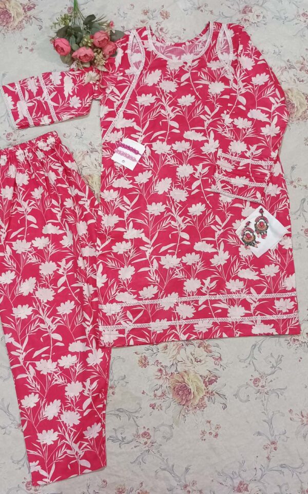 Blossom Charm – 2-Piece Floral Elegance