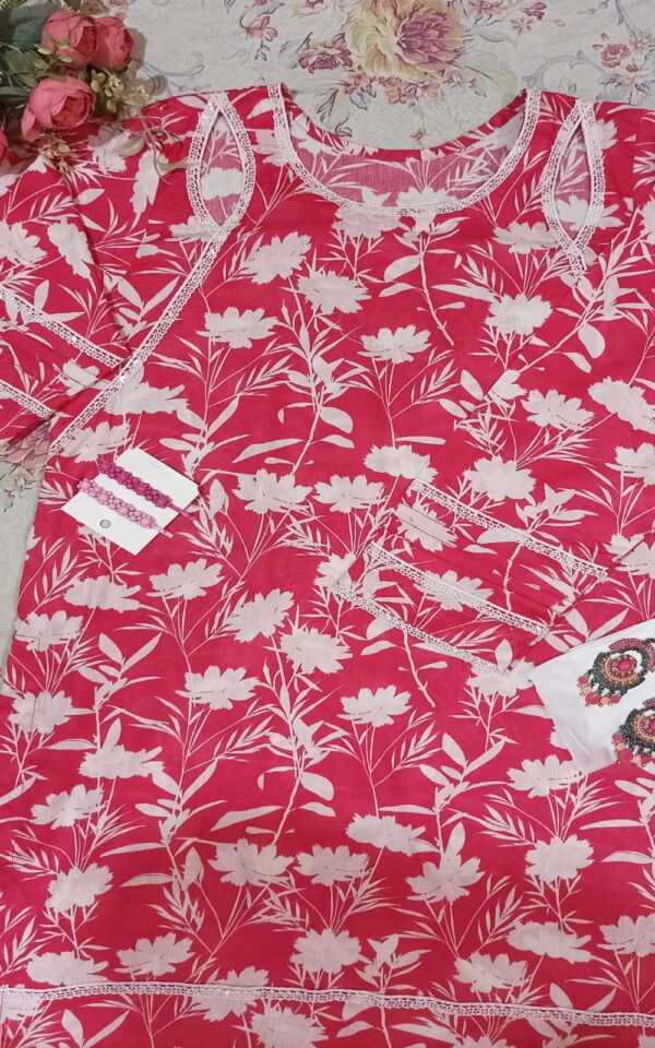 Blossom Charm – 2-Piece Floral Elegance - Image 4
